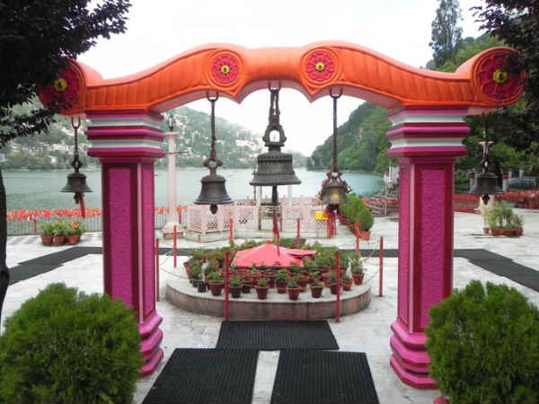 नैना देवी