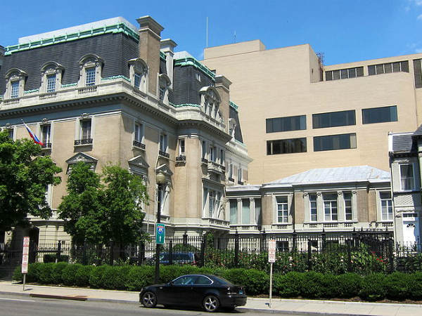 विधायक बंगले नहीं लेंगे 