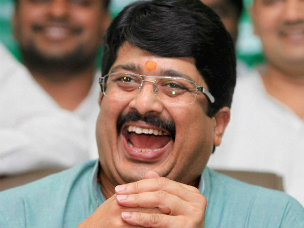 कुंडा में हर तरफ जश्न