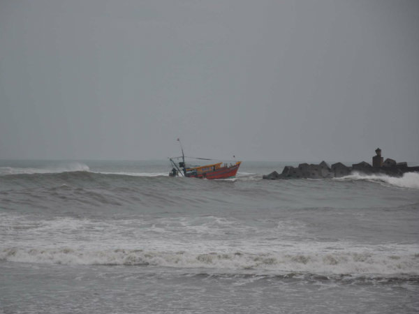 20 दल तैनात