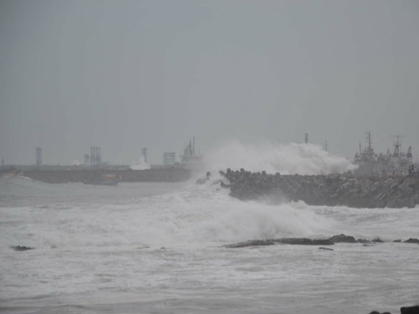 पारादीप के बीच