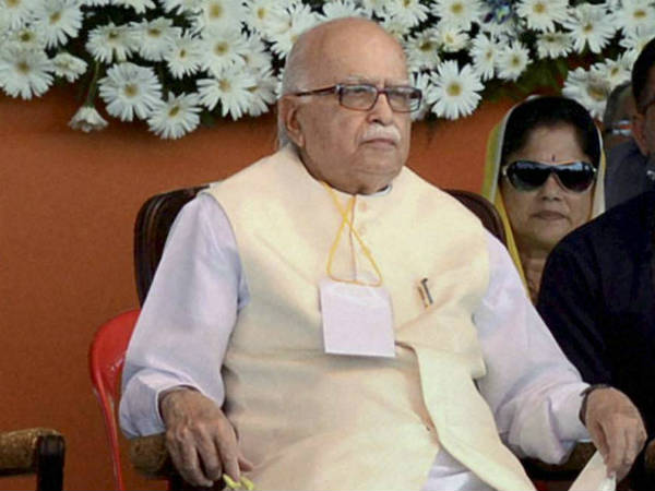 मोदी का अपेक्षाकृत कम उम्र का होना 