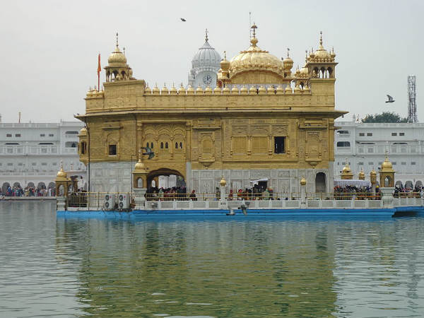स्‍वर्ण मंदिर, अमृतसर 