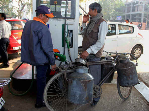 बोतल में पेट्रोल