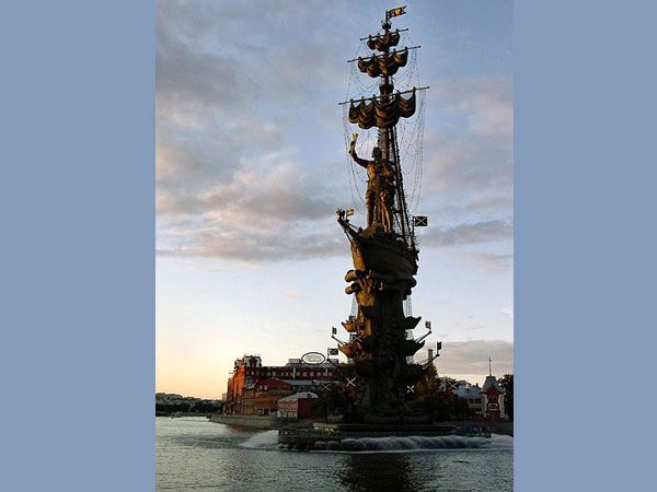 पीटर दि ग्रेट स्‍टेच्‍यू 