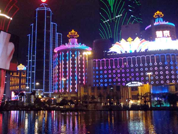 अनोखे तरीके से मनाई जाती है दिवाली