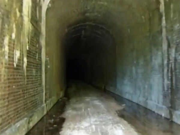 टनल में परेशान रूह