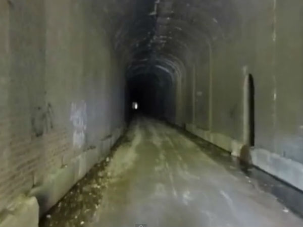 सुनाई देती है चीख