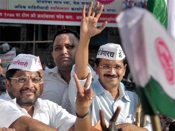 पार्टी के नाम का फायदा