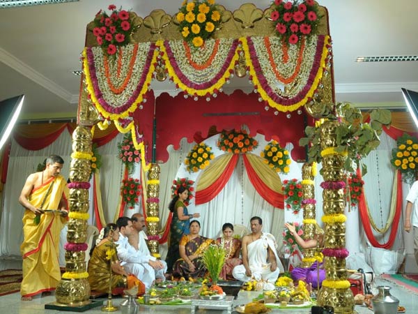 अप्रैल में 9 दिन