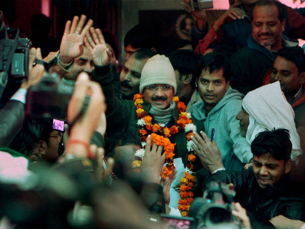 Who cares who becomes PM: Kejriwal Who cares who becomes PM: Kejriwal