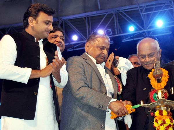 संवेदनहीन समाजवाद