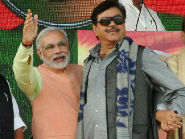 आखिर क्यों लोग साथ छोड़ रहे