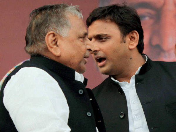 सरकार की हो रही है आलोचना 