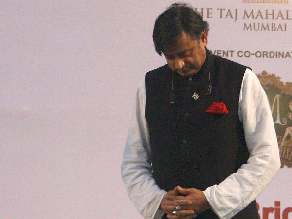 होटल लीला में मृत पाई गईं थीं सुनंदा