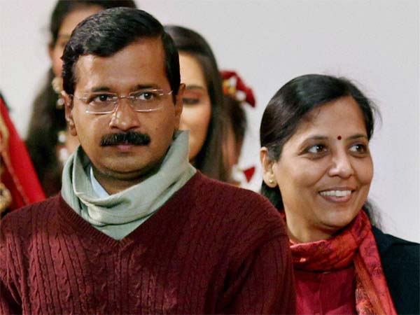 केजरीवाल की पत्नी सुनीता 