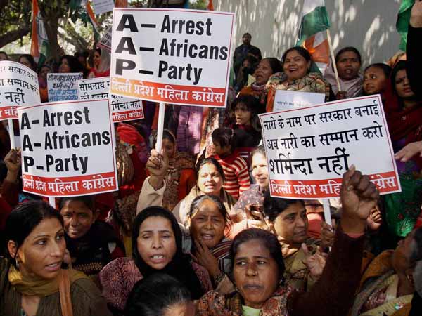सोमनाथ भारती का पुतला जलाया