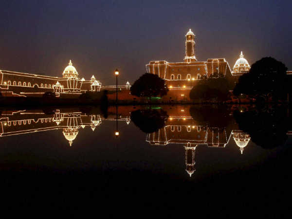 दो रंग के बैलेट पेपर