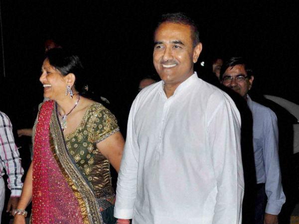 मोदी पर नरम पड़े प्रफुल्ल मोदी पर नरम पड़े प्रफुल्ल