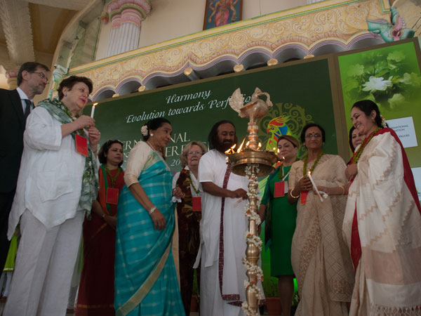 आशा भोंसले, रीता बहुगुणा जोशी, भानुमति नरसिम्हन आशा भोंसले, रीता बहुगुणा जोशी, भानुमति नरसिम्हन