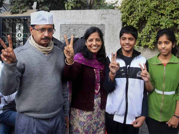 अरविंद केजरीवाल-सुनीता केजरीवाल