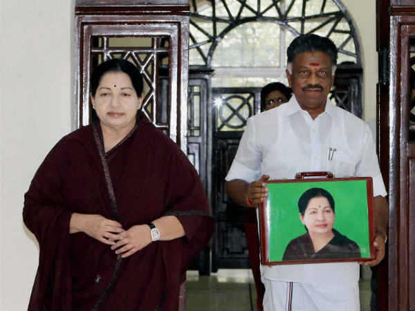 तीसरा और चौथा मोर्चा सिर्फ कागजी कल्‍पना है 