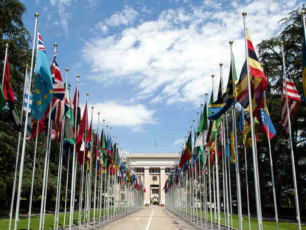 टॉप 3 अर्थव्यवस्था में पहुंचना है 