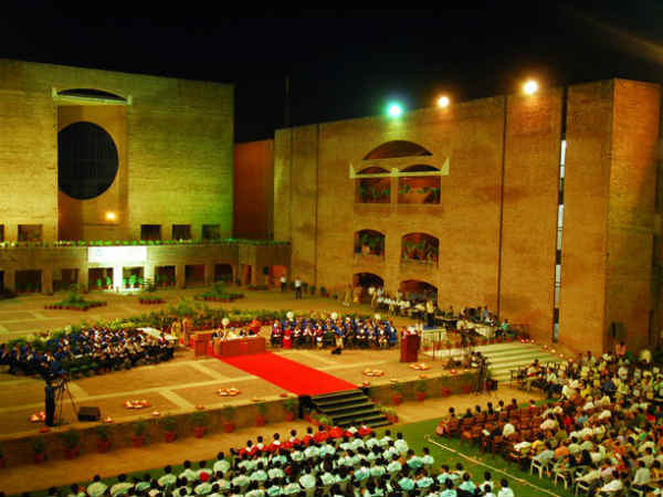 जिनके परिवार वाले हैदराबाद में रहते हैं