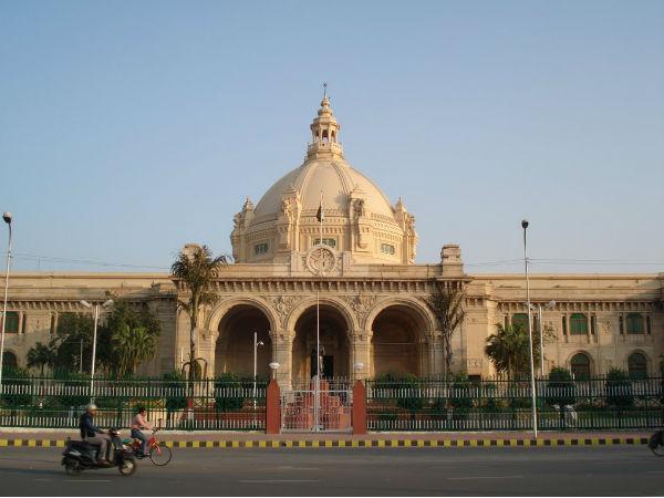 मुजफ्फरनगर दंगे पर भी विधानसभा में हुआ था हंगामा