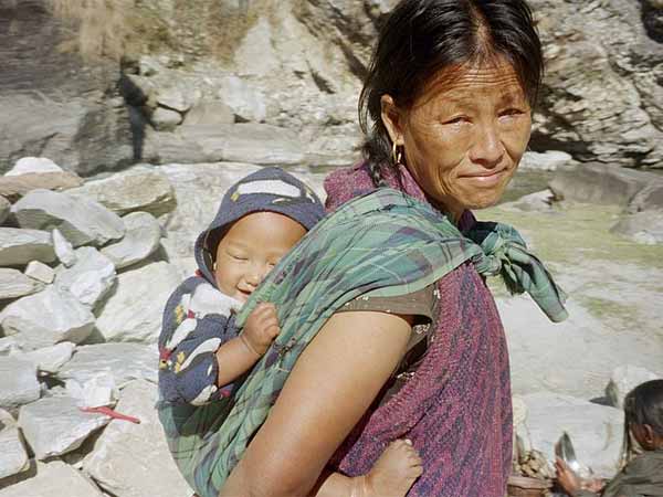 बांग्लादेशी और नेपालियों का प्रवास