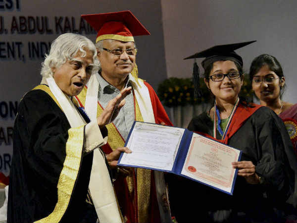 बिहार के ग्रेजुएट्स