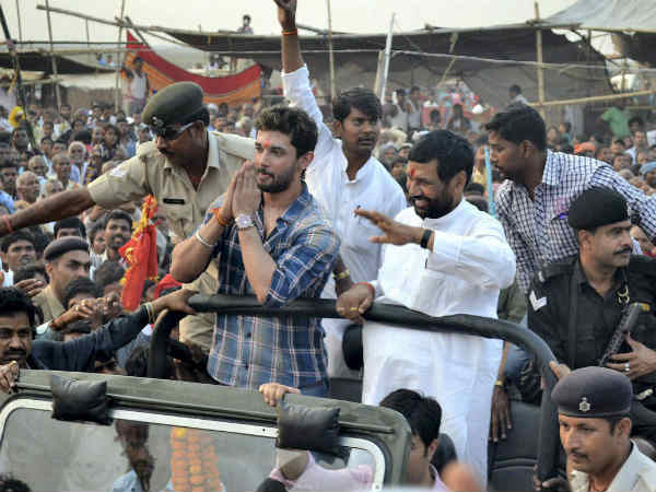 आठ सीटों की सूची 