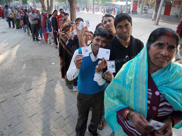 सोच बदलनी है तो वोट दो