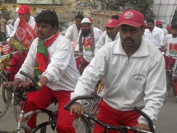 कार्यकर्ता जिन्होंने बहाया पसीना