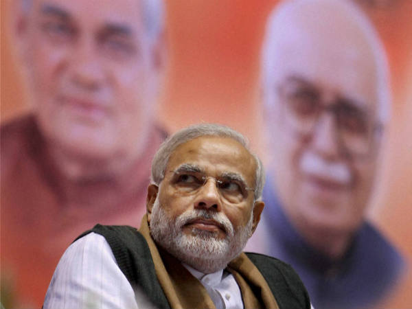 मोदी पर लगे हैं दंगे का दाग