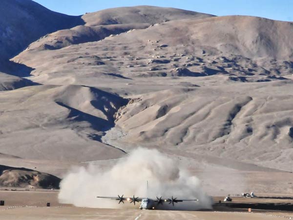 कार्गों ट्रांसपोर्ट में सबसे आगे हरक्यूलिस सी130जे कार्गों ट्रांसपोर्ट में सबसे आगे हरक्यूलिस सी130जे