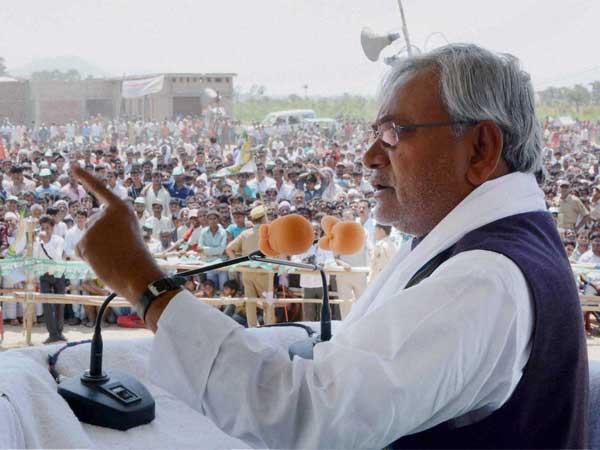 नीतीश की चुनौती