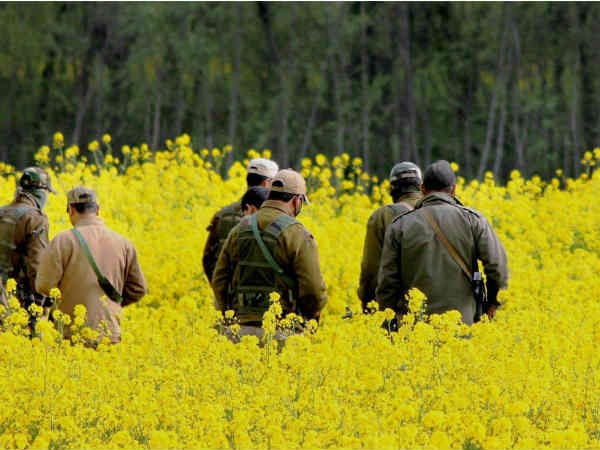 कश्मीर में बढ़ती घुसपैठ कश्मीर में बढ़ती घुसपैठ