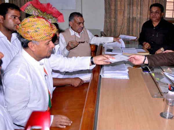 11 किलोग्राम के आभूषण 