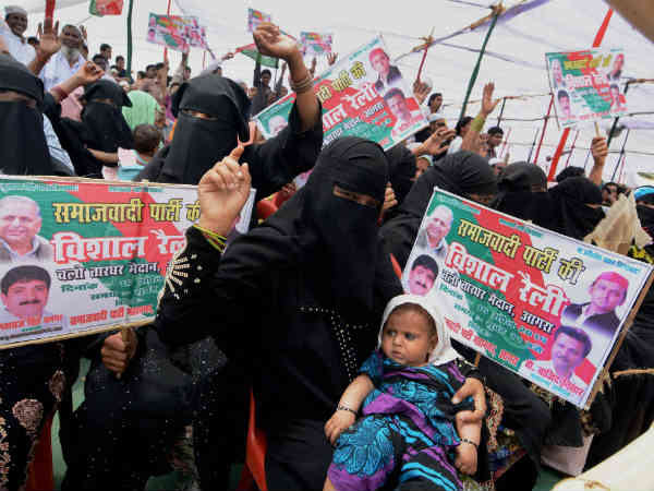 मुलायम का मुस्ल‍िम कार्ड