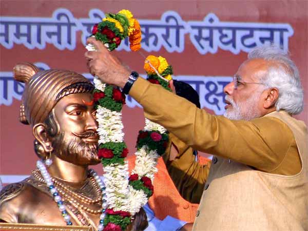 माया पर मौन मोदी