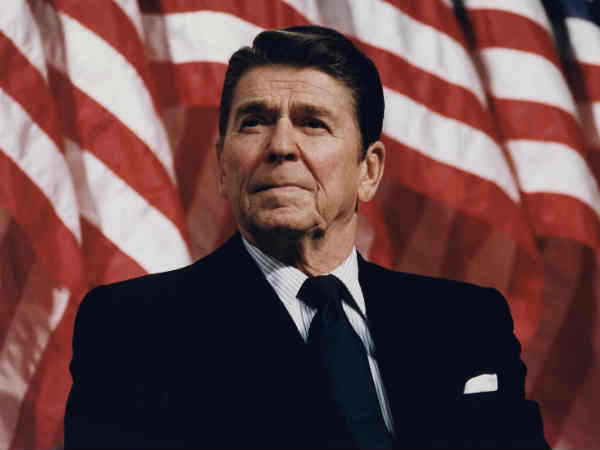 मोदी का मोदीनॉमिक्स तो रीगन का रीगनॉमिक्स मोदी का मोदीनॉमिक्स तो रीगन का रीगनॉमिक्स