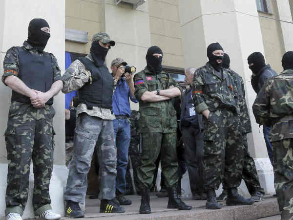 सुधर जाओ और समझदारी से काम लो 