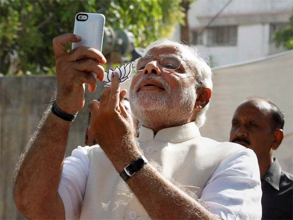 मोदी के सामने विकल्प