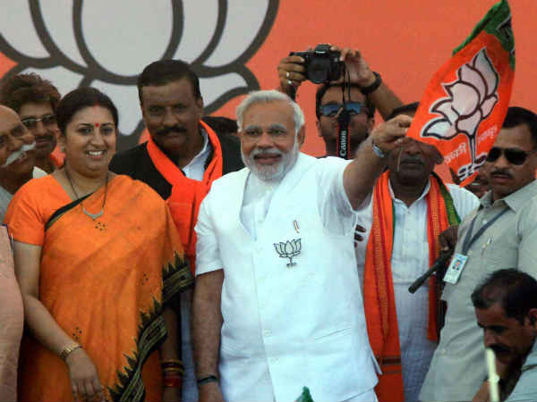 मोदी की ट्वीट जंग