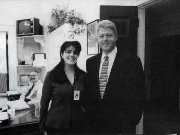 सिगार का भी खूब होता है जिक्र 