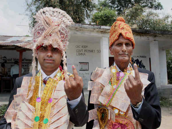 आये हम बाराती वोट डालने