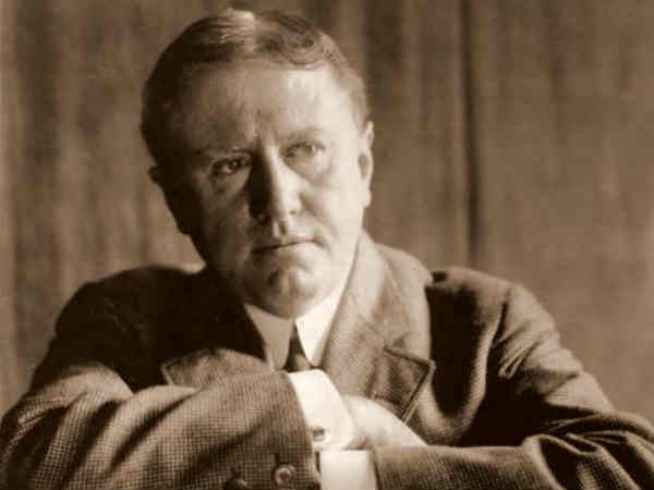 1904 में पहली बार प्रयोग किया गया 