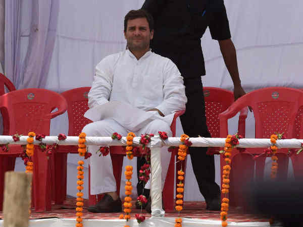 'अगर भारत कंप्‍यूटर तो कांग्रेस डिफाल्‍ट प्रोग्राम' 