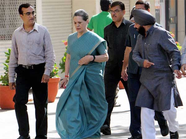 कांग्रेस को आई राजीव गांधी की याद कांग्रेस को आई राजीव गांधी की याद